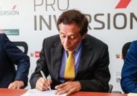 MINEM suscribe contratos para la construcción de tres proyectos eléctricos